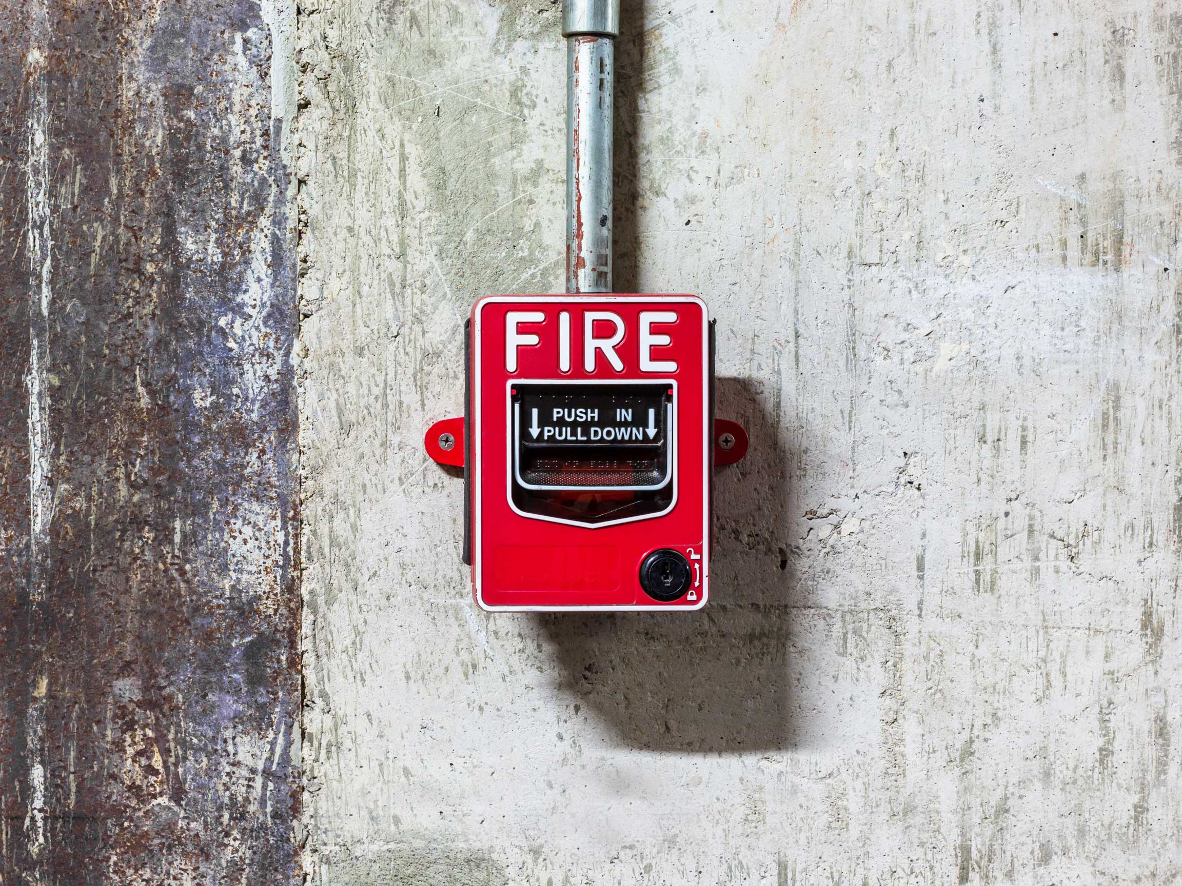 Fire button. Пожарная сигнализация слово. Alarm in the Factory.